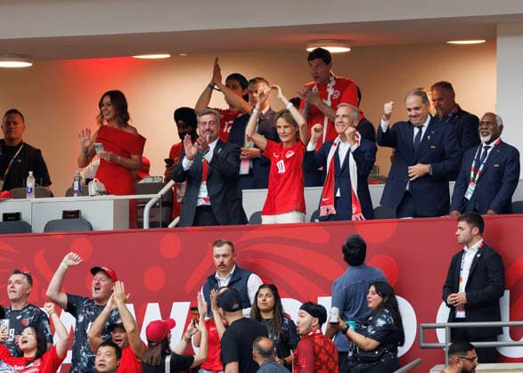 June 24, 2026, Vancouver, British Columbia, Canada: Prime Minister Mark Carney and his wife Diana Fox Carney are seen before the FIFA World Cup, WM, Weltmeisterschaft, Fussball 2026 Group B match between Switzerland and Canada at BC Place Vancouver. Vancouver Canada - ZUMAc132 20260624_fap_c132_026 Copyright: xAndrewxChinx