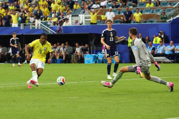 FIFA World Cup, WM, Weltmeisterschaft, Fussball 2026: Scotland v Brazil MIAMI, USA - 24th June 2026: Rayan of Brazil shoots during the FIFA World Cup 2026 Group C match between Scotland and Brazil at Miami Stadium Miami Miami Stadium United States of America Copyright: xCraigxMercerx xPeakxActionxPhotosx