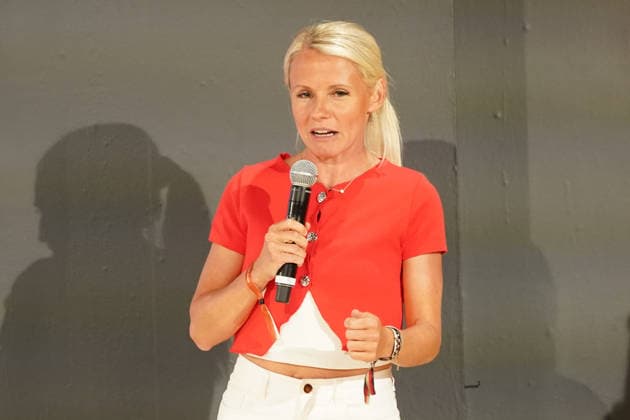 Julia Simic tritt als Expertin bei der Party der Deutschen Fans im German House of Soccer auf - New York 24.06.2026: Times Square Fan Aufmarsch vor Deutschland gegen Ecuador *** Julia Simic will appear as an expert at the German Fans Party at the German House of Soccer on June 24, 2026, in Times Square, ahead of the Germany vs. Ecuador match.