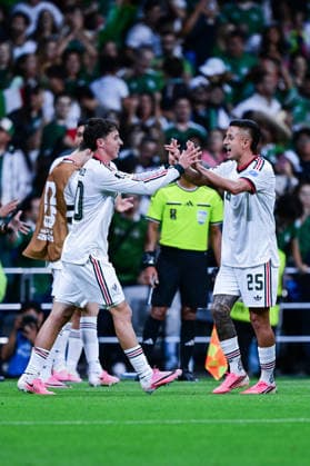 Mateo Chavez of Mexico (L) and Roberto Alvarado of Mexico (R) celebrate the team s first goal during a FIFA Men’s World Cup 2026 Group Stage football match between Czechia and Mexico at Mexico City Stadium, in Mexico City on June 24th 2026 (Photo by Nayra Halm SPP)  Copyright: xNayraxHalm SPPx Sportspressphoto_SPR176112