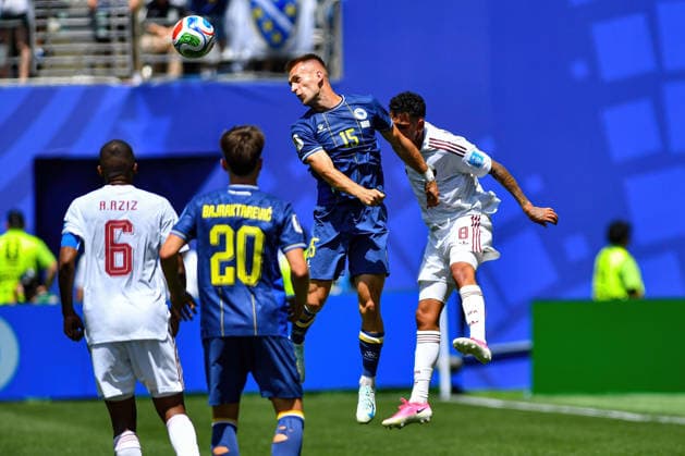 June 24, 2026: Bosnia and Herzegovina midfielder Amar MemiÄ¡ (15) heads the ball during the FIFA World Cup, WM, Weltmeisterschaft, Fussball match between Bosnia - Herzegovina and Qatar in Seattle, WA.Bosnia - Herzegovina defeated Qatar 3-1. CSM FIFA World Cup 2026: JUN 24 Bosnia - Herzegovina Vs Qatar  - ZUMAc04_ 20260624_zma_c04_049 Copyright: xStevexFaberx