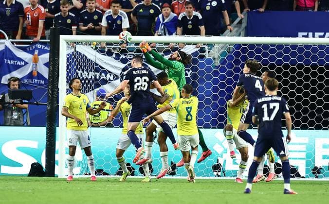 Alisson Becker of Brazil punches the ball away Scotland v Brazil, 2026 FIFA World Cup, WM, Weltmeisterschaft, Fussball Group C, Football, Miami Stadium, Miami, Florida, USA - 24 Jun 2026Miami Miami Stadium Florida (FL) United States of America EDITORIAL USE ONLY No use with unauthorised audio, video, data, fixture lists, club league logos or live services. Online in-match use limited to 120 images, no video emulation. No use in betting, games or single club league player publications.  Copyright: xMichaelxZemanek Shutterstockx 16956031gp