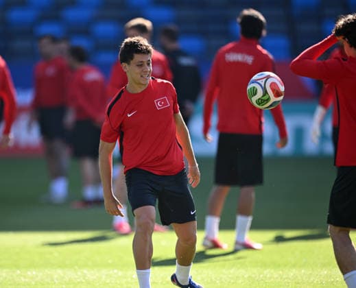 Turkish national football team holds training session in Los Angeles, California LOS ANGELES, CALIFORNIA - JUNE 24: Arda Guler of Turkish national football team in a training session at Carson Sports Park, Los Angeles on June 24, 2026 ahead of the 2026 FIFA World Cup, WM, Weltmeisterschaft, Fussball First Stage Group D match between Turkiye and USA at the Los Angeles Stadium (SoFi Stadium) in Inglewood, California, United States on June 25th. Tayfun Coskun Anadolu California United States. Editorial use only. Please get in touch for any other usage.  Copyright: x2026xAnadoluxTayfunxCoskunx