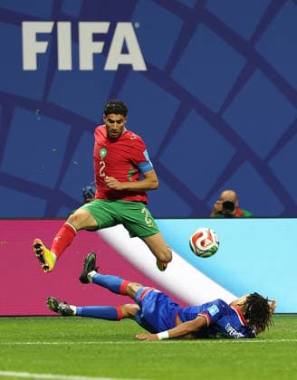 (260625) -- ATLANTA, June 25, 2026 -- Achraf Hakimi (top) of Morocco competes during the group C match between Morocco and Haiti at the 2026 FIFA World Cup, WM, Weltmeisterschaft, Fussball at Atlanta Stadium in Atlanta, the United States, June 24, 2026. ) (SP)U.S.-ATLANTA-FOOTBALL-FIFA WORLD CUP-GROUP C-MAR VS HTI WangxKaiyan 