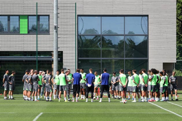 VfL Trainingsauftakt Wolfsburg, 24.06.2026, Fußball, Herren, Saison 2026 2027, 2. BL, VfL Wolfsburg, Trainingsauftakt. Niedersachsen Deutschland *** VfL Training Camp Kickoff Wolfsburg, June 24, 2026, Soccer, Men s, 2026–2027 Season, 2. Bundesliga, VfL Wolfsburg, Training Camp Kickoff Lower Saxony, Germany