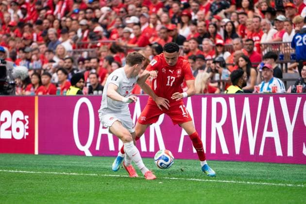 VANCOUVER, CANADA - JUNE 24: Alistair Johnston of Canada and Ruben Vargas of Switzerland battles for the ball during the FIFA World Cup, WM, Weltmeisterschaft, Fussball 2026 group stage match between Canada and Switzerland at BC Place Vancouver Stadium on June 24, 2026 in Vancouver, British Columbia, Canada.  Copyright: xAmyxElle SPPx Sportspressphoto_SPR176199