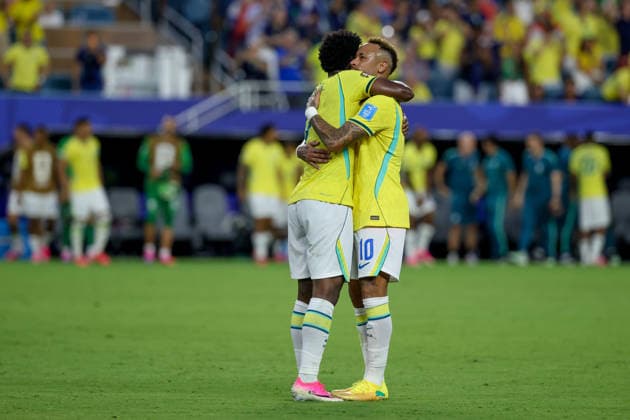MIAMI GARDENS, FL - JUNE 24: Vinicius Junior 7 and Neymar 10 of Brazil celebrate together at the end of a FIFA World Cup, WM, Weltmeisterschaft, Fussball 2026 Group C match between Scotland and Brazil on June 24,2026 at Miami Stadium, in Miami Gardens, Fla.(Photo by Chris Arjoon Icon Sportswire) SOCCER: JUN 24 FIFA World Cup 26 Group C - Scotland vs Brazil EDITORIAL USE ONLY Icon26062400100065