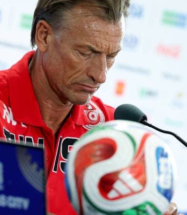 (260625) -- KANSAS CITY, June 25, 2026 -- Herve Renard, head coach of Tunisia, attends a press conference, PK, Pressekonferenz ahead of the group F match between Tunisia and the Netherlands at the FIFA World Cup, WM, Weltmeisterschaft, Fussball 2026 in Kansas City, the United States, on June 24, 2026. ) (SP)U.S.-KANSAS CITY-FOOTBALL-FIFA WORLD CUP-PRESS CONFERENCE-TUNISIA LixYing 