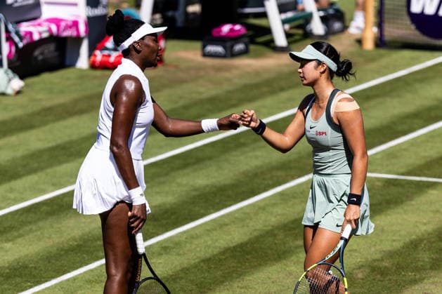 BAD HOMBURG, GERMANY - JUNE 25: Alexandra Eala (PHI) Venus Williams (USA) cheer during the Bad Homburg Open powered by Solarwatt Doubles match between Alexandra Eala (PHI) Venus Williams (USA) vs Tereza Mihalikova (SVK) Olivia Nicholls (GBR) at Kurpark Bad Homburg on June 25, 2026 in Bad Homburg, Germany. Hessen Germany Copyright: xSteffiexWunderlx