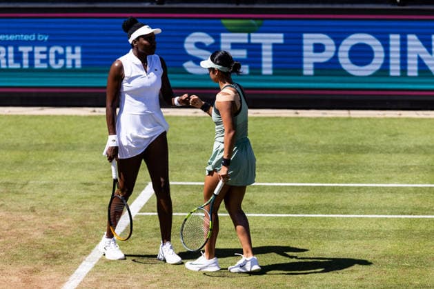 BAD HOMBURG, GERMANY - JUNE 25: Alexandra Eala (PHI) Venus Williams (USA) cheer during the Bad Homburg Open powered by Solarwatt Doubles match between Alexandra Eala (PHI) Venus Williams (USA) vs Tereza Mihalikova (SVK) Olivia Nicholls (GBR) at Kurpark Bad Homburg on June 25, 2026 in Bad Homburg, Germany. Hessen Germany Copyright: xSteffiexWunderlx