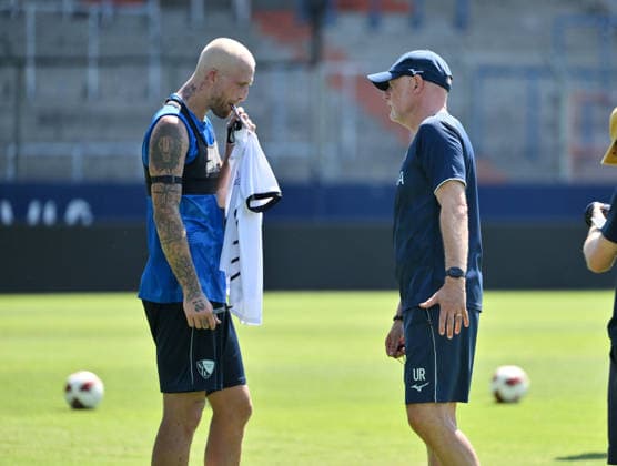 Trainer Uwe Rösler (VfL Bochum), Philipp Hofmann (VfL Bochum), v.re. 25.06.2026, Fussball 2. Bundesliga, Saison 2026 2027, Trainingsauftakt VfL Bochum Bochum Vonovia Ruhrstadion Nordrhein Westfalen Deutschland *** Coach Uwe Rösler, VfL Bochum; Philipp Hofmann, VfL Bochum; June 25, 2026, Soccer, 2. Bundesliga, 2026–2027 season, VfL Bochum kicks off training at the Vonovia Ruhrstadion in Bochum, North Rhine-Westphalia, Germany Team2