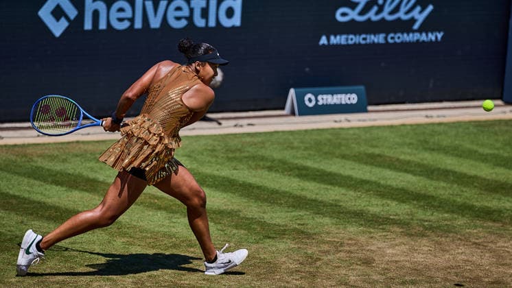 June 25, 2026, Bad Homburg, Hessen, Germany: Naomi Osaka of Japan returns with backhand during the BAD HOMBURG OPEN powered by SOLARWATTT- WTA500 - Womens Tennis, 25.6.2026 in Bad Homburg (Tennis-Club Bad Homburg), Germany Tennis 2026: WTA, Tennis Damen Bad Hombug Open: Quarterfinal: OSAKA 6:2 6:2 ALEXANDROVA  - ZUMAs343 20260625_zsp_s343_040 Copyright: xMathiasxSchulzx