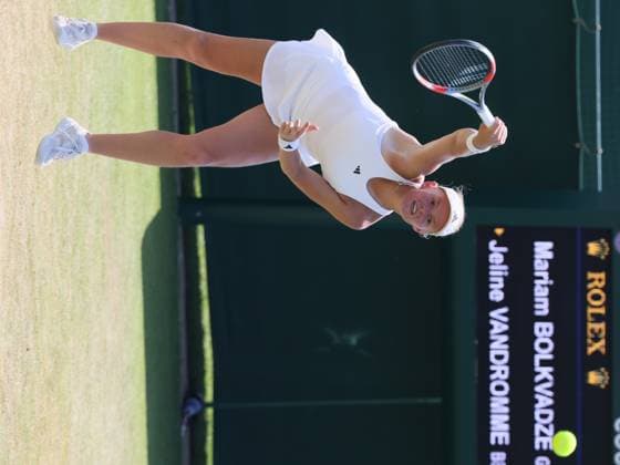 Belgian Jeline Vandromme pictured in action during a tennis match against Georgian Bolkvadze, a qualifier for the women s singles at the Wimbledon grand slam tennis tournament in London, Britain, Thursday 25 June 2026. The main tournament is starting next Monday. BENOITxDOPPAGNE  x179238698x