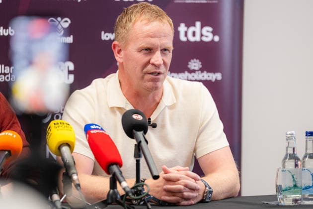 Edinburgh, Scotland, 06.25.2026. Belgium coach Wouter Vrancken is confirmed as Derek McInnes successor at Hearts Fc at Tynecastle stadium in Edinburgh. Heart of Midlothian press conference, PK, Pressekonferenz to Unveil their New Manager, Football, Tynecastle Park, Edinburgh, Scotland, UK - 25 Jun 2026Edinburgh Tynecastle Park United Kingdom  Copyright: xEuanxCherry Shutterstockx 16961552q