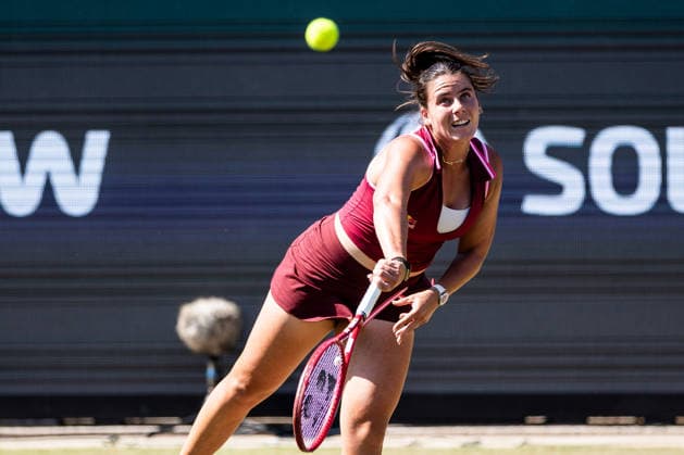 BAD HOMBURG, GERMANY - JUNE 25: Emma Navarro (USA) during the Bad Homburg Open powered by Solarwatt Singles match between Emma Navarro (USA) vs Elena-Gabriela Ruse (ROU) at Kurpark Bad Homburg on June 25, 2026 in Bad Homburg, Germany. Hessen Germany Copyright: xSteffiexWunderlx