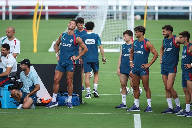 FIFA World Cup, WM, Weltmeisterschaft, Fussball 2026 - Portugal training Portugal s national soccer player Cristiano Ronaldo (4-L) attends a training session of the team in Palm Beach, Florida, USA, 25 June 2026. Palm Beach Florida United States  Copyright: xMIGUELxA.xLOPESx