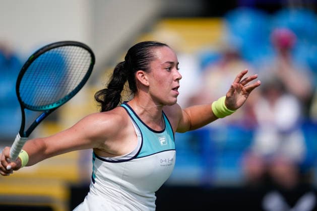 Lexus Eastbourne Open - Day Four Tereza Valentova of the Czech Republic competes during her quarterfinal match against Tatjana Maria of Germany at the 2026 Lexus Eastbourne Open Women s tennis tournament at the Devonshire Park Lawn Tennis Club in Eastbourne, England, on June 25, 2026. Eastbourne United Kingdom  Copyright: xOwenxHammondx originalFilename:hammond-2026lexu260625_npDCq.jpg