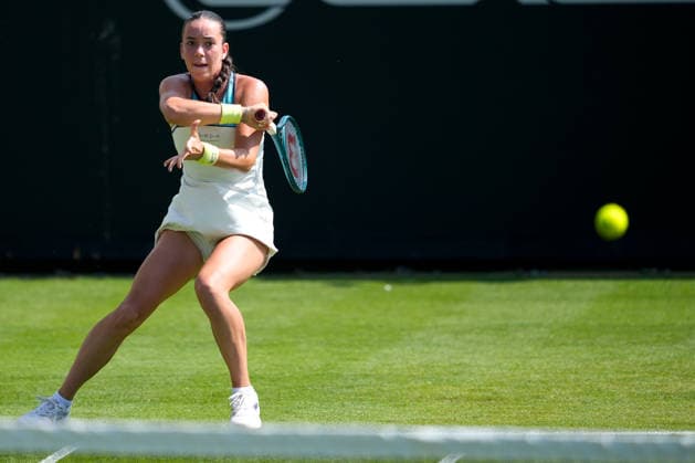 Lexus Eastbourne Open - Day Four Tereza Valentova of the Czech Republic competes during her quarterfinal match against Tatjana Maria of Germany at the 2026 Lexus Eastbourne Open Women s tennis tournament at the Devonshire Park Lawn Tennis Club in Eastbourne, England, on June 25, 2026. Eastbourne United Kingdom  Copyright: xOwenxHammondx originalFilename:hammond-2026lexu260625_nptlX.jpg