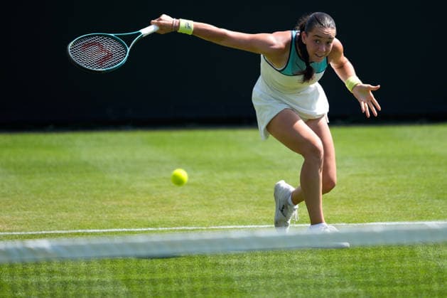 Lexus Eastbourne Open - Day Four Tereza Valentova of the Czech Republic competes during her quarterfinal match against Tatjana Maria of Germany at the 2026 Lexus Eastbourne Open Women s tennis tournament at the Devonshire Park Lawn Tennis Club in Eastbourne, England, on June 25, 2026. Eastbourne United Kingdom  Copyright: xOwenxHammondx originalFilename:hammond-2026lexu260625_npJ2d.jpg