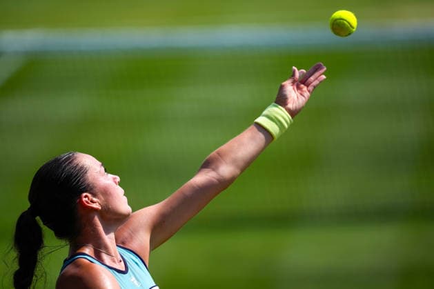 Lexus Eastbourne Open - Day Four Tereza Valentova of the Czech Republic competes during her quarterfinal match against Tatjana Maria of Germany at the 2026 Lexus Eastbourne Open Women s tennis tournament at the Devonshire Park Lawn Tennis Club in Eastbourne, England, on June 25, 2026. Eastbourne United Kingdom  Copyright: xOwenxHammondx originalFilename:hammond-2026lexu260625_np71U.jpg