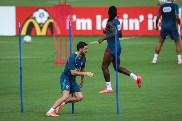 FIFA World Cup, WM, Weltmeisterschaft, Fussball 2026 - Portugal training Portugal s national soccer player Bernardo Silva attends a training session of the team in Palm Beach, Florida, USA, 25 June 2026. Palm Beach Florida United States  Copyright: xMIGUELxA.xLOPESx
