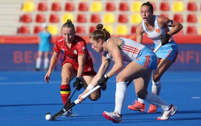 Belgium s Charlotte Englebert fights for the ball during a hockey game between Belgian national team, Nationalteam Red Panthers and Netherlands, Thursday 25 June 2026 in Wavre, match 14 16 in the group stage of the women s FIH Pro League competition. VIRGINIExLEFOUR  x179255843x