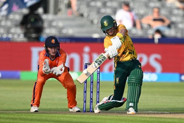 South Africa Women v Netherlands Women, ICC Women s T20 World Cup Laura Wolvaardt of South Africa plays an attacking shot during the ICC Women s T20 World Cup match between South Africa Women and Netherlands Women at the Seat Unique Stadium, Bristol, UK on 25 June 2026. Bristol Seat Unique Stadium Gloucestershire UK Editorial use only , Copyright: xGrahamxHuntx PSI-24401-0018