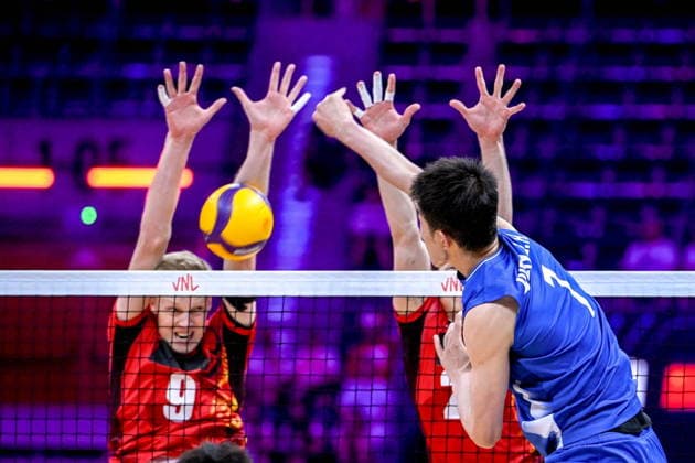 GLIWICE 25.06.2026 MECZ SIATKARSKA LIGA NARODOW 2026 PILKA SIATKOWA --- FIVB VOLLEYBALL NATIONS LEAGUE MATCH: CHINY - BELGIA --- CHINA - BELGIUM N Z WOUT D HEER ZIHUE WEN FOT.PAWEL PIOTROWSKI 400MM.PL NEWSPIX.PL --- newspix.pl 
