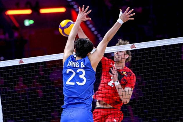GLIWICE 25.06.2026 MECZ SIATKARSKA LIGA NARODOW 2026 PILKA SIATKOWA --- FIVB VOLLEYBALL NATIONS LEAGUE MATCH: CHINY - BELGIA --- CHINA - BELGIUM N Z BIN WANG FERRE REGGERS FOT.PAWEL PIOTROWSKI 400MM.PL NEWSPIX.PL --- newspix.pl 