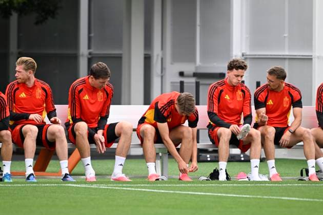 Belgian national football team - FIFA World Cup, WM, Weltmeisterschaft, Fussball 2026 - media activities 25 06 2026 RENTON, UNITED STATES OF AMERICA - JUNE 25 : De Bruyne Kevin forward of Belgium, Vanaken Hans midfielder of Belgium, De Ketelaere Charles midfielder of Belgium, De Cuyper Maxim defender of Belgiumand Castagne Timothy defender of Belgium pictured during a training session of the Belgian national football team during the FIFA World Cup 2026 on June 25, 2026 in Renton, United States of America, 25 06 2026 Renton United States of America  Copyright: xNicoxVereeckenx