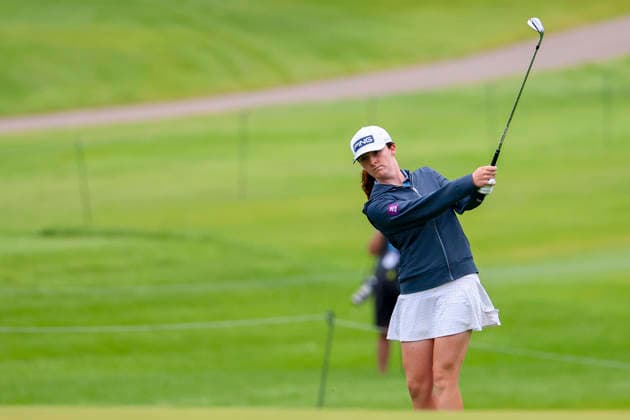 June 25, 2026, Chaska, Minnesota, United States: LAUREN WALSH hits an approach onto the green at hole two. This is the first day of the 2026 KPMG WomenÃ¢â‚¬â ¢s PGA, Golf Herren Championship at Hazeltine National Golf Course in Chaska Minnesota. Chaska United States - ZUMAt166 20260625_zsp_t166_004 Copyright: xMichaelxTurnerx