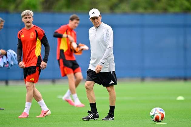 Belgian national football team - FIFA World Cup, WM, Weltmeisterschaft, Fussball 2026 - media activities 25 06 2026 RENTON, UNITED STATES OF AMERICA - JUNE 25 : Garcia Rudi head coach of Belgium pictured during a training session of the Belgian national football team during the FIFA World Cup 2026 on June 25, 2026 in Renton, United States of America, 25 06 2026 Renton United States of America  Copyright: xJanxDexMeuleneirx