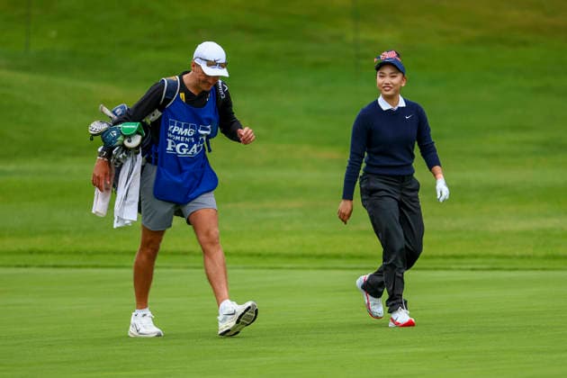 June 25, 2026, Chaska, Minnesota, United States: LUCY LI walks up the course to her ball. This is the first day of the 2026 KPMG WomenÃ¢â‚¬â ¢s PGA, Golf Herren Championship at Hazeltine National Golf Course in Chaska Minnesota. Chaska United States - ZUMAt166 20260625_zsp_t166_075 Copyright: xMichaelxTurnerx