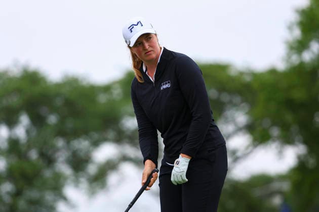 June 25, 2026, Chaska, Minnesota, United States: LOTTIE WOAD prepares for a drive. This is the first day of the 2026 KPMG WomenÃ¢â‚¬â ¢s PGA, Golf Herren Championship at Hazeltine National Golf Course in Chaska Minnesota. Chaska United States - ZUMAt166 20260625_zsp_t166_078 Copyright: xMichaelxTurnerx