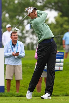 June 25, 2026, Chaska, Minnesota, United States: NELLY KORDA watches her shot at hole four. This is the first day of the 2026 KPMG WomenÃ¢â‚¬â ¢s PGA, Golf Herren Championship at Hazeltine National Golf Course in Chaska Minnesota. Chaska United States - ZUMAt166 20260625_zsp_t166_108 Copyright: xMichaelxTurnerx