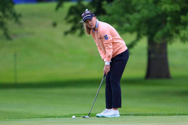 June 25, 2026, Chaska, Minnesota, United States: Brooke Henderson prepares for a putt at hole two. This is the first day of the 2026 KPMG WomenÃ¢â‚¬â ¢s PGA, Golf Herren Championship at Hazeltine National Golf Course in Chaska Minnesota. Chaska United States - ZUMAt166 20260625_zsp_t166_110 Copyright: xMichaelxTurnerx