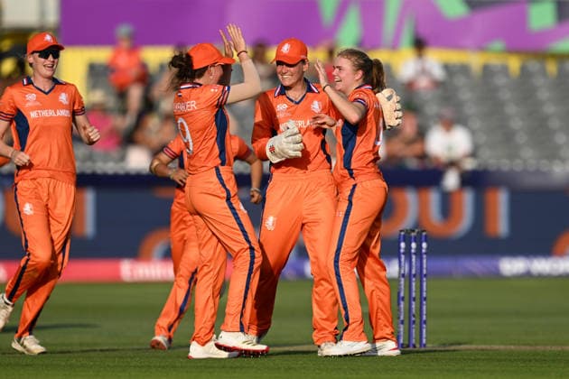 South Africa Women v Netherlands Women, ICC Women s T20 World Cup Wicket - Hannah Landheer of Netherlands celebrates taking the wicket of Laura Wolvaardt of South Africa during the ICC Women s T20 World Cup match between South Africa Women and Netherlands Women at the Seat Unique Stadium, Bristol, UK on 25 June 2026. Bristol Seat Unique Stadium Gloucestershire UK Editorial use only , Copyright: xGrahamxHuntx PSI-24401-0062