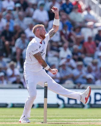 England v New Zealand - 3rd Rothesay Test Match: Day One Ben Stokes of England bowls during the first day of the Third Rothesay Test match between England and New Zealand at Trent Bridge in Nottingham, England, on June 25, 2026. Nottingham United Kingdom  Copyright: xMIxNewsx originalFilename:fletcher-englandv260625_npt4c.jpg