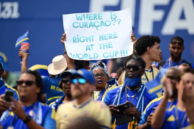 Curacao v Ivory Coast - FIFA World Cup, WM, Weltmeisterschaft, Fussball 2026 - Group E PHILADELPHIA, USA - JUNE 25: Fans gather are seen prior the 2026 FIFA World Cup First Stage Group E match between Curacao and Ivory Coast at Lincoln Financial Field (Philadelphia Stadium) in Philadelphia, Pennsylvania, United States on June 25, 2026. Abdulhamid Hosbas Anadolu Pennsylvania United States. Editorial use only. Please get in touch for any other usage.  Copyright: x2026xAnadoluxAbdulhamidxHosbasx