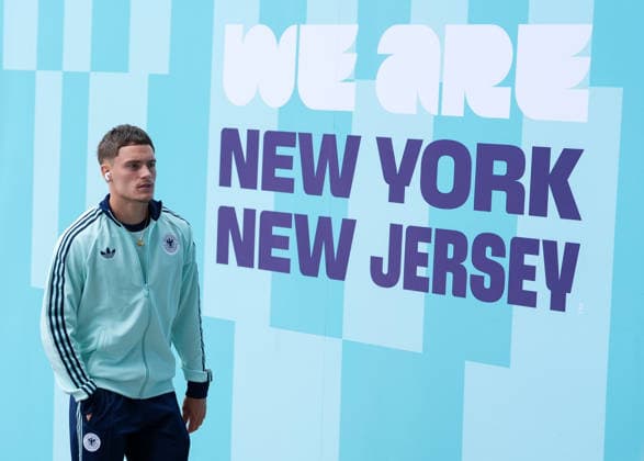 Florian Wirtz (Deutschland, 17) kommt vor dem Spiel im Stadion an. USA, FIFA Weltmeisterschaft, Ecuador vs Deutschland, East Rutherford, 25.06.2026 USA, FIFA Weltmeisterschaft, Ecuador vs Deutschland, East Rutherford, 25.06.2026 East Rutherford *** Florian Wirtz of Germany, age 17, arrives at the stadium before the game in the U.S., FIFA World Cup, Ecuador vs. Germany, East Rutherford, June 25, 2026 U.S., FIFA World Cup, Ecuador vs. Germany, East Rutherford, June 25, 2026 East Rutherford Copyright: xEibner-Pressefoto ScottxColemanx EP_SCN