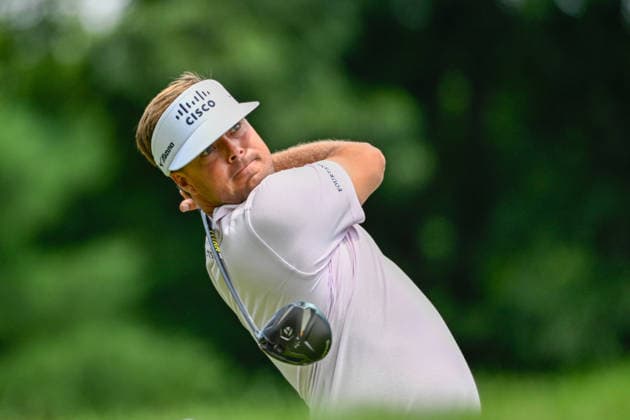 CROMWELL, CT - JUNE 25: Keith Mitchell (USA) watches his tee shot on 1 during the first round of the Travelers Championship on June 25, 2026, at TPC River Highlands in Cromwell, Connecticut. (Photo by Ken Murray Icon Sportswire) GOLF: JUN 25 PGA, Golf Herren Travelers Championship EDITORIAL USE ONLY Icon2606250011