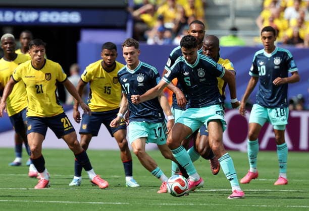 FIFA World Cup, WM, Weltmeisterschaft, Fussball 2026 - Group E - Ecuador vs Germany Aleksandar Pavlovic of Germany (CR) in action during the FIFA World Cup 2026 group stage match Ecuador against Germany, in New Jersey, USA, 25 June 2026. NEW JERSEY United States  Copyright: xSARAHxYENESELx