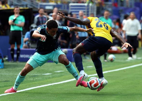 FIFA World Cup, WM, Weltmeisterschaft, Fussball 2026 - Group E - Ecuador vs Germany Jamal Musiala of Germany (L) and Moises Caicedo of Ecuador in action during the FIFA World Cup 2026 group stage match Ecuador against Germany, in New Jersey, USA, 25 June 2026. NEW JERSEY United States  Copyright: xSARAHxYENESELx