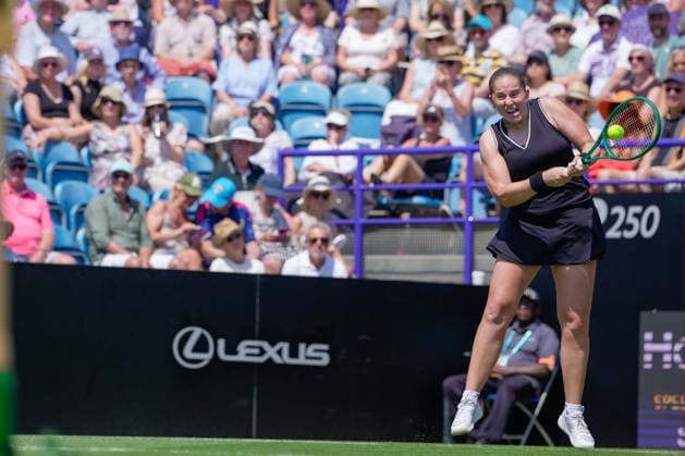 Lexus Eastbourne Open - Day Four Jelena Ostapenko of Latvia, the third seed, competes in a quarterfinal match against Zeynep Sonmez of Turkey at the 2026 Lexus Eastbourne Open Women s tennis tournament at the Devonshire Park Lawn Tennis Club in Eastbourne, England, on June 25, 2026. Eastbourne United Kingdom  Copyright: xOwenxHammondx originalFilename:hammond-2026lexu260625_npURk.jpg