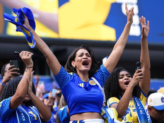 (260626) -- PHILADELPHIA, June 26, 2026 -- Fans cheer before the group E match between Curacao and Cote d Ivoire at the 2026 FIFA World Cup, WM, Weltmeisterschaft, Fussball at Philadelphia Stadium in Philadelphia, the United States, June 25, 2026. ) (SP)U.S.-PHILADELPHIA-FOOTBALL-FIFA WORLD CUP-GROUP E-CUW VS CIV LuixSiuxWai 