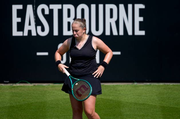 Lexus Eastbourne Open - Day Four Jelena Ostapenko of Latvia, the third seed, competes in a quarterfinal match against Zeynep Sonmez of Turkey at the 2026 Lexus Eastbourne Open Women s tennis tournament at the Devonshire Park Lawn Tennis Club in Eastbourne, England, on June 25, 2026. Eastbourne United Kingdom  Copyright: xOwenxHammondx originalFilename:hammond-2026lexu260625_npv72.jpg