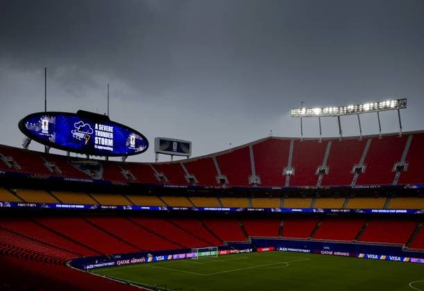 KANSAS - Dark clouds over the stadium ahead of the FIFA 2026 World Cup Group F match between Tunisia and the Netherlands at Kansas City Stadium on June 25, 2026, in Kansas, United States. KOEN VAN WEEL ANP FIFA World Cup, WM, Weltmeisterschaft, Fussball 2026 group stage 2026 xVIxANPxSportx xxANPxIVx 561975850 originalFilename: 561975850.jpg