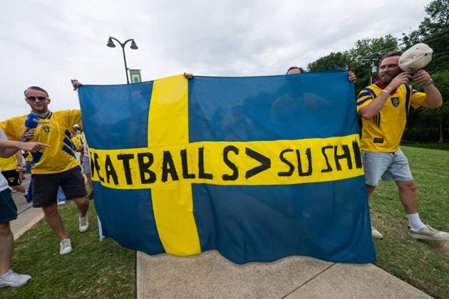 260625 Fans of Sweden ahead of the FIFA World Cup, WM, Weltmeisterschaft, Fussball 2026 football match between Japan and Sweden on June 25, 2026 in Dallas. Photo: Ludvig Thunman BILDBYRAN kod LT PA1259 bbeng fotboll football soccer fotball vm fotbolls-vm fotball-vm fotbolls-vm 2026 fifa world cup 2026 sverige sweden sverige a japan publik *** 260625 Swedish fans ahead of the 2026 FIFA World Cup soccer match between Japan and Sweden on June 25, 2026 in Dallas. Photo by Ludvig Thunman, BILDBYRAN. Code: LT PA1259 bbeng soccer football fotball World Cup soccer World Cup 2026 FIFA World Cup 2026 Sweden Sweden A Japan audience  Copyright: LUDVIGxTHUNMAN BB260625LT010