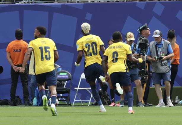 RECORD DATE NOT STATED Germany vs Ecuador FIFA World Cup, WM, Weltmeisterschaft, Fussball 2026. (SPO) Germany vs Ecuador FIFA World Cup 2026. June 25, 2026, New Jersey, USA: Angulo 20 of Ecuador scored and celebrates his goal with teammates during soccer match between Germany and Ecuador in group E during FIFA World Cup 2026 at MetLife stadium in New Jersey. Credit: Niyi Fote Thenews2(Foto: Niyi Fote Thenews2 imago images) SPO  Copyright: xNiyixFotex