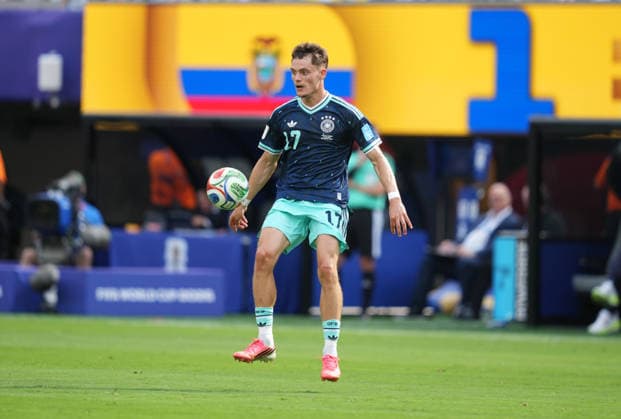 Florian Wirtz (Germany) controls the ball during Ecuador and Germany, Group I FIFA World Cup, WM, Weltmeisterschaft, Fussball 2026, Met Life Stadium, New jersey, USA on June 25, 2026. Thor Wegner DeFodi Images. (Photo by DeFodi Images) - *** Florian Wirtz of Germany controls the ball during the Ecuador vs. Germany match in Group I of the 2026 FIFA World Cup at MetLife Stadium in New Jersey, USA, on June 25, 2026. Photo by DeFodi Images (Thor Wegner)